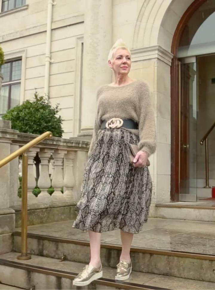 Snake Print Pleat Skirt in Beige