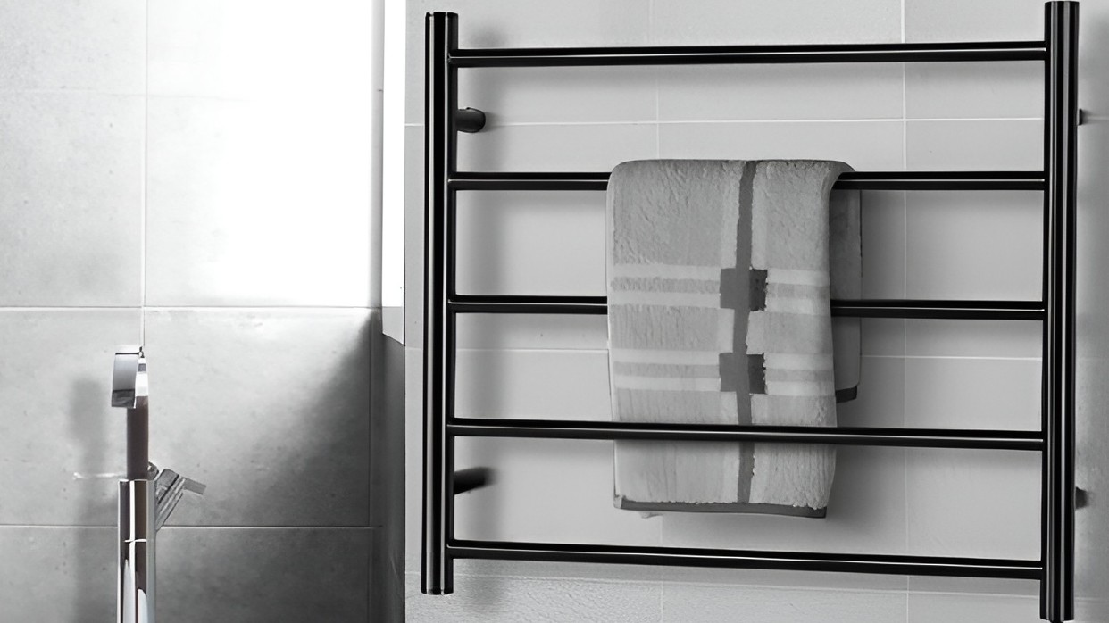 Heated Clothes Airer 2. Wall-Mounted Heated Drying Racks