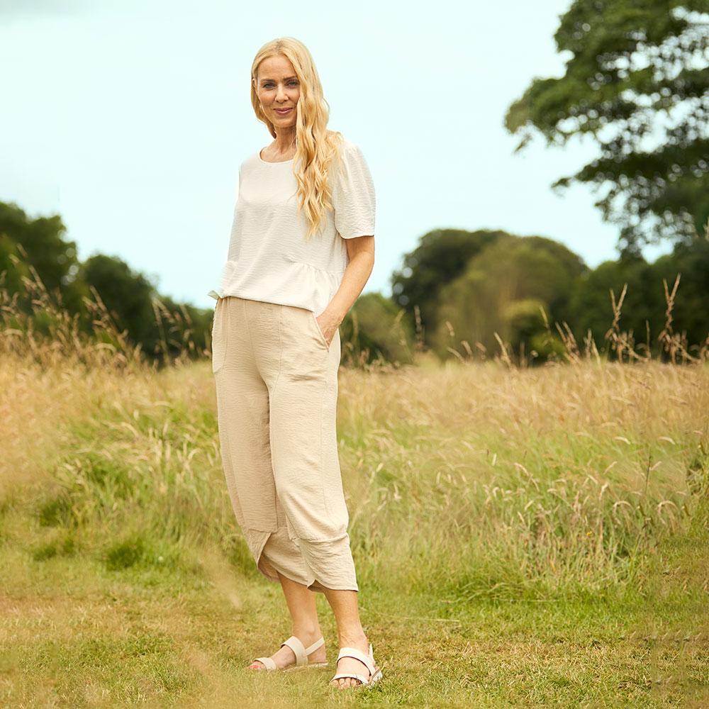 Cassie Trousers (Beige)