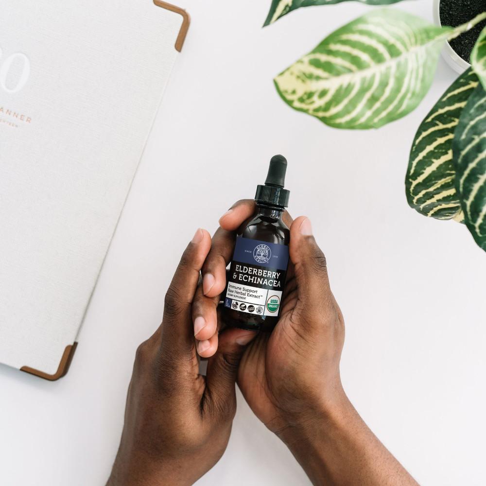 Global Healing Elderberry & Echinacea Bottle 2