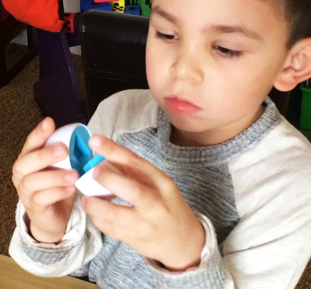 egg matching shapes