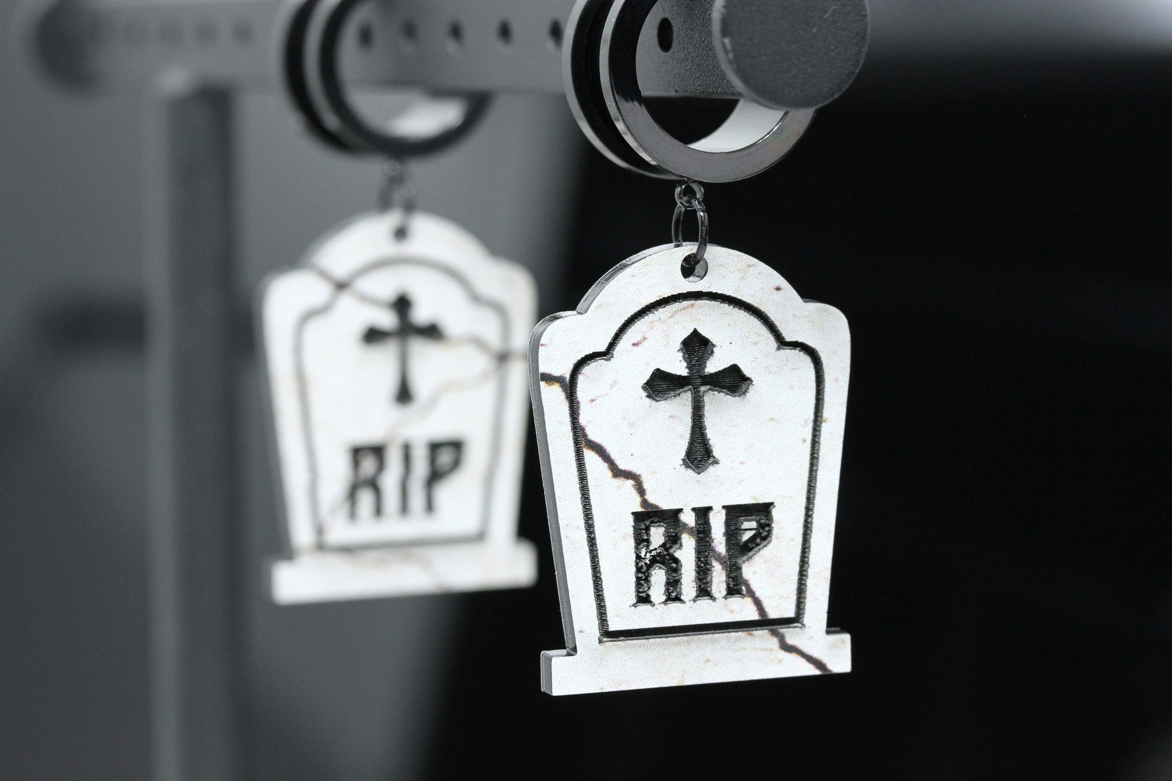 Tombstone plug stretched ears