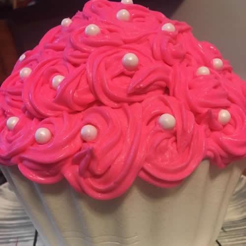 OMG Giant Cupcake Cake Baking Decorating Kit Apron Heroes