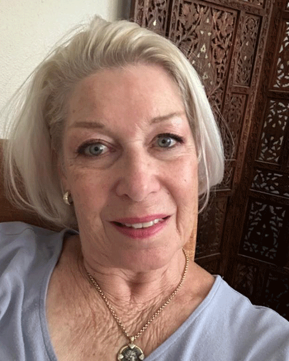 Customer gif 1