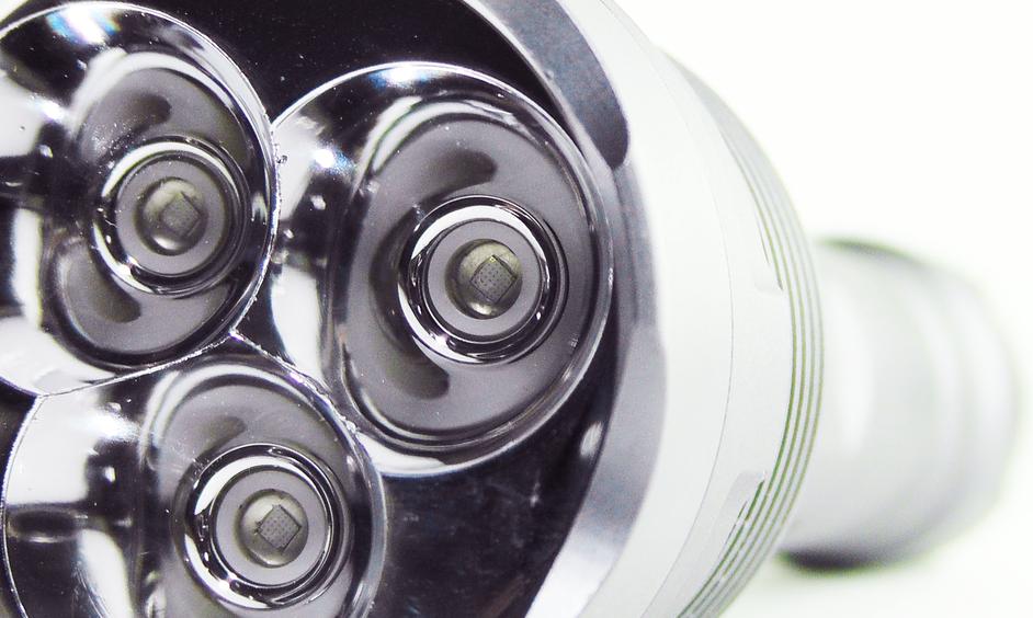 Lampe Torche UV Puissante UvBeast V3 - 385-395nm, Aluminium Anthracite, Neuve