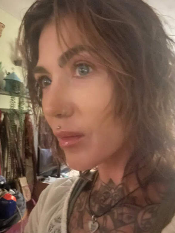 Nydia L. (Age: 49)