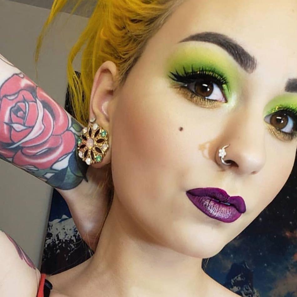 labret piercing