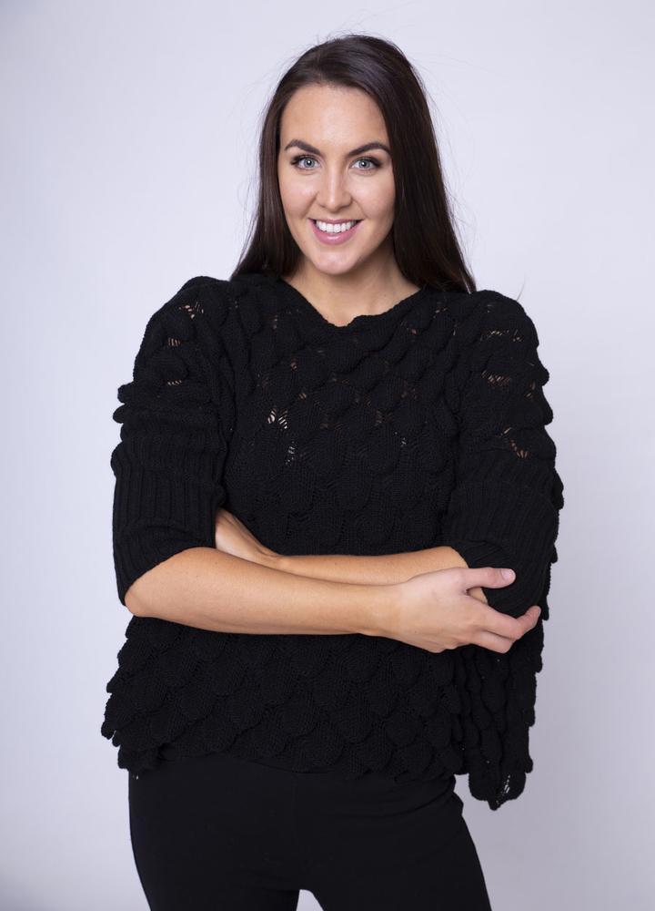 Wave Chunky Jumper in Black