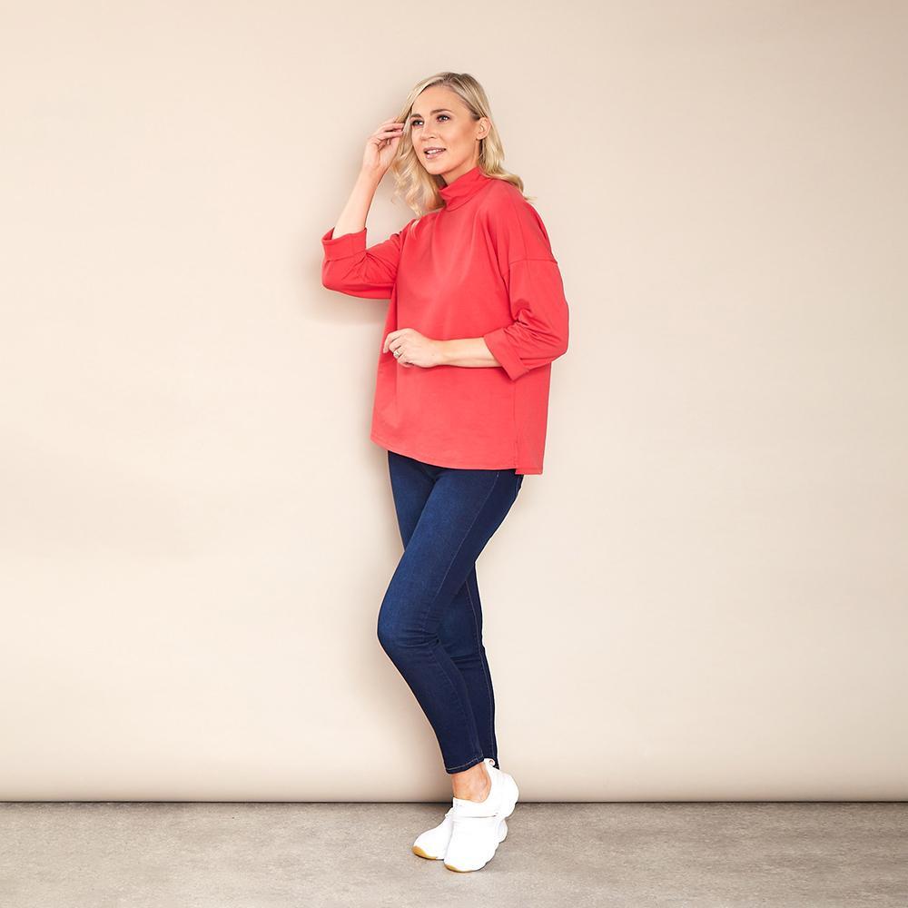 Gina Crew Neck (Hibiscus)