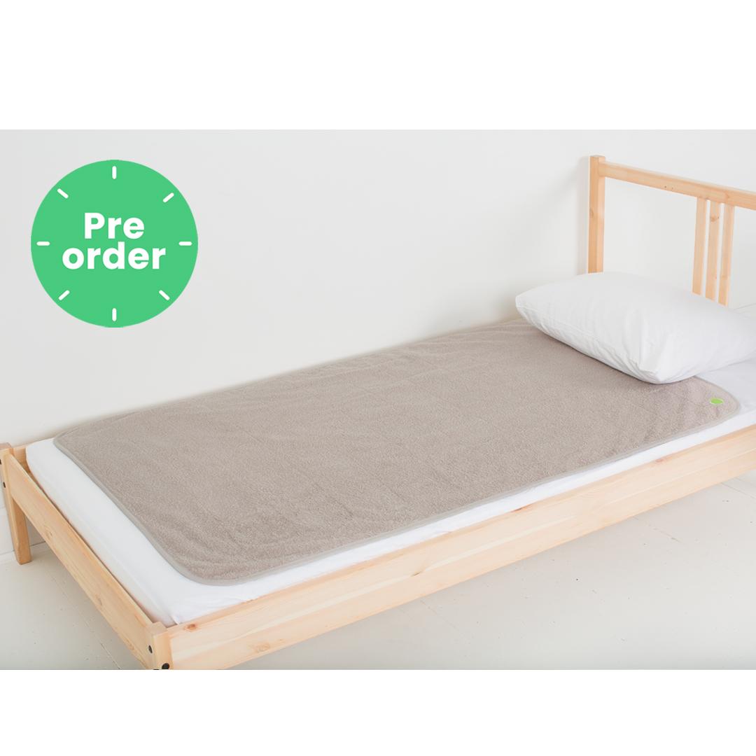 Large washable bed mat PeapodMat - Sand