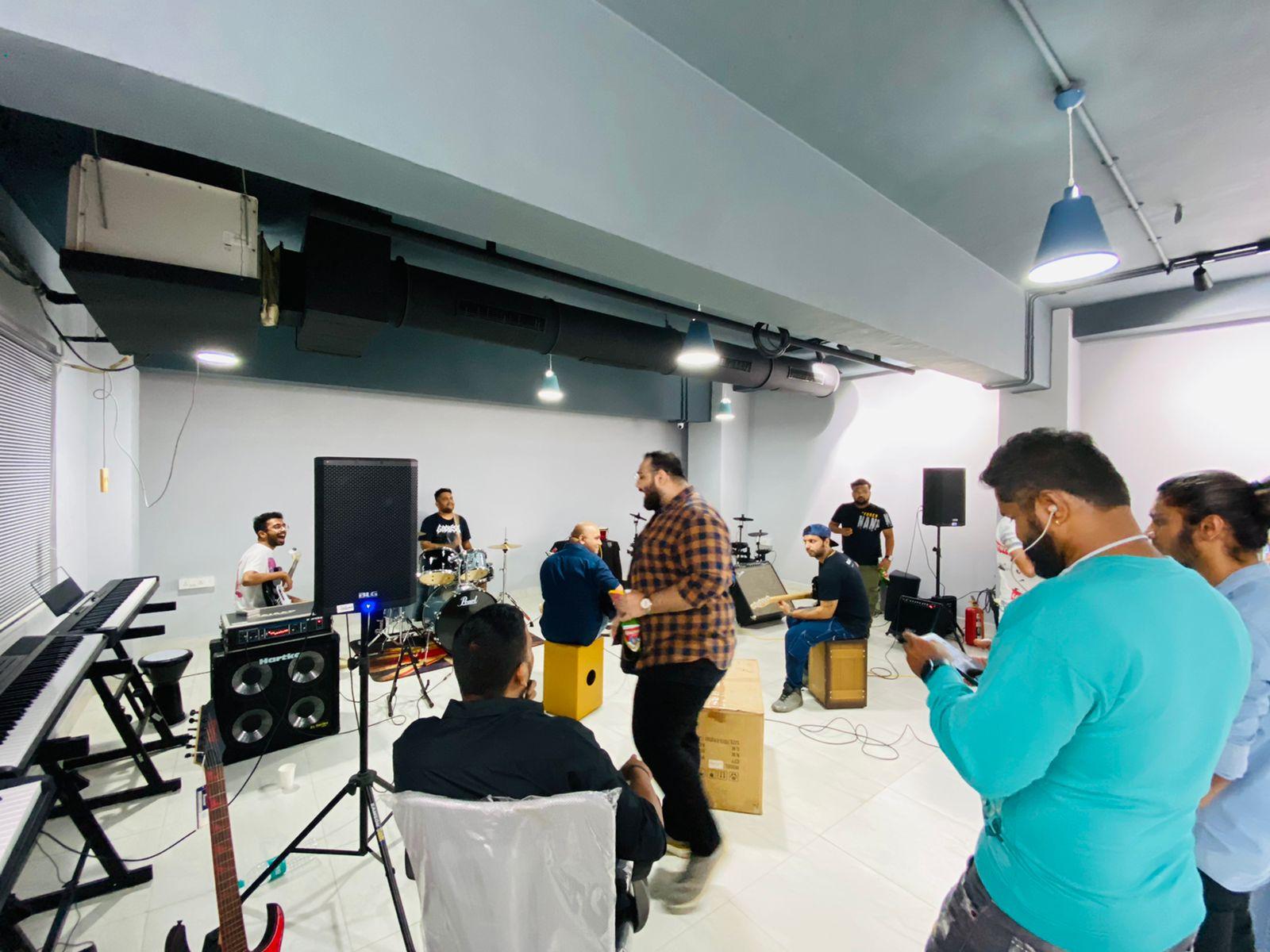 Bajaao Music Store Shop for Musical Instruments in Andheri, Mumbai