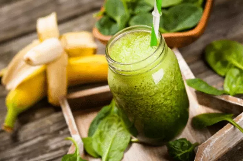 Simple-Green-Smoothie-Recipe-800x530