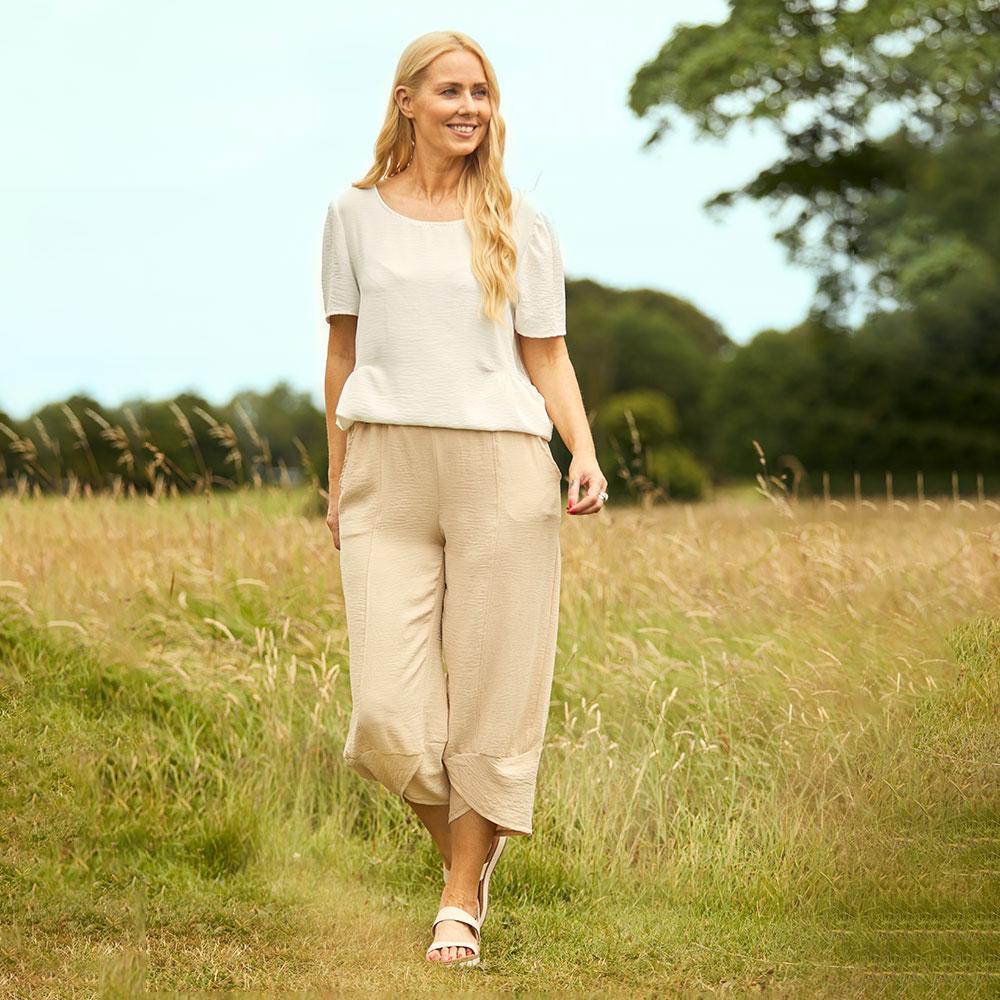Cassie Trousers (Beige)