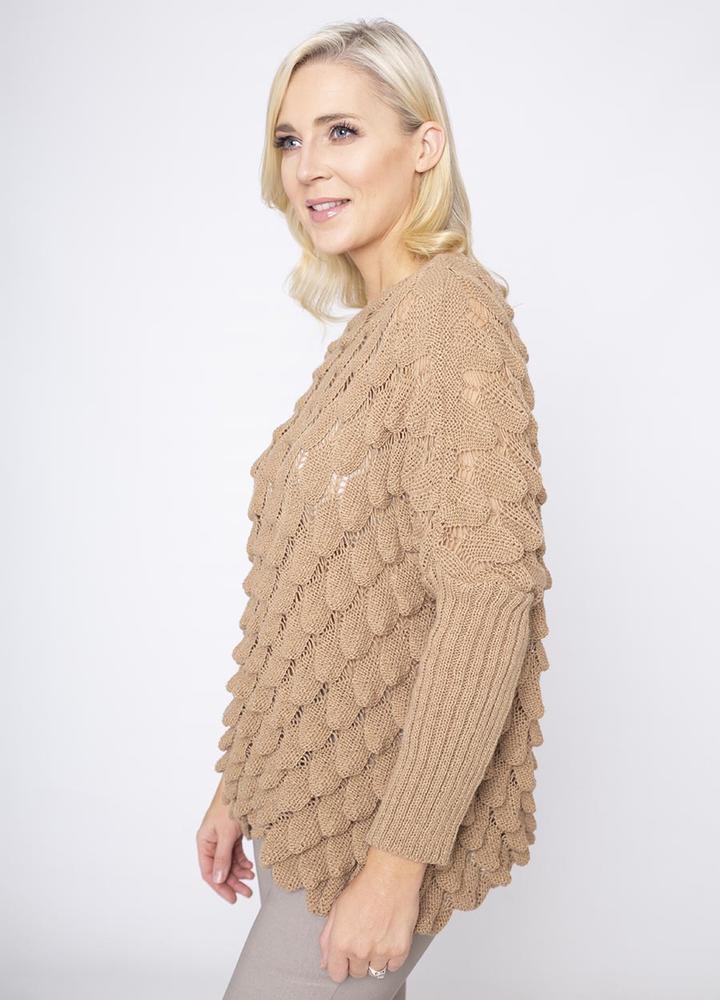 Wave Chunky Jumper in Camel