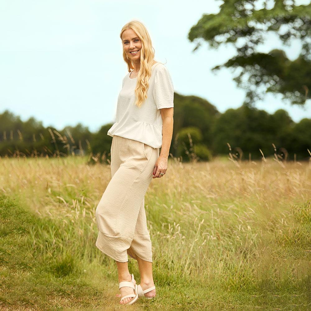Cassie Trousers (Beige)