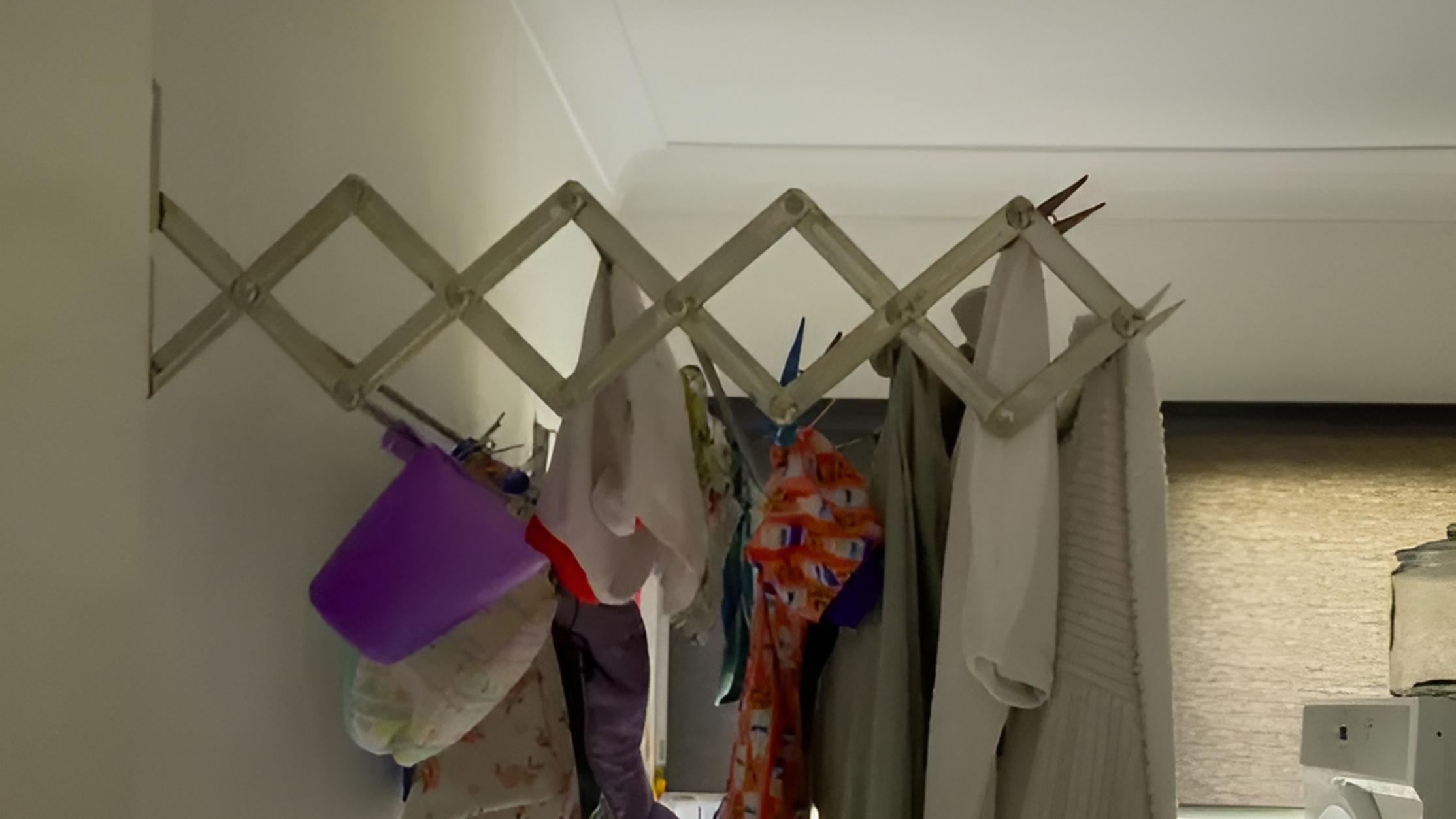 Single Clothes Rack Material and Durability