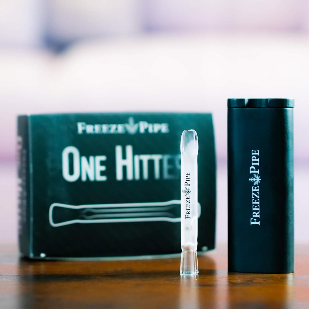 freeze pipe one hitter with packaging