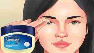 vaseline application before the eyelash tinting