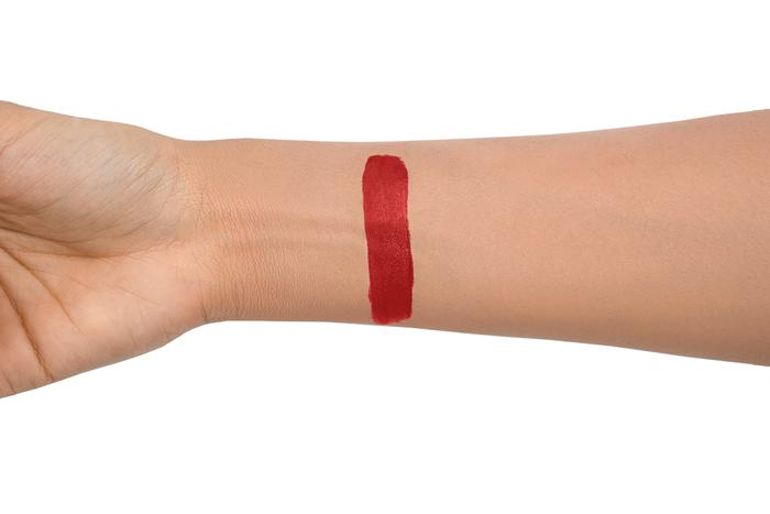 FAMOUS (RED) MATTE LIPSTICK