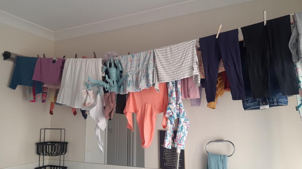 Top 4 Retractable Clotheslines for a Family of 3: The Perfect Laundry Solution