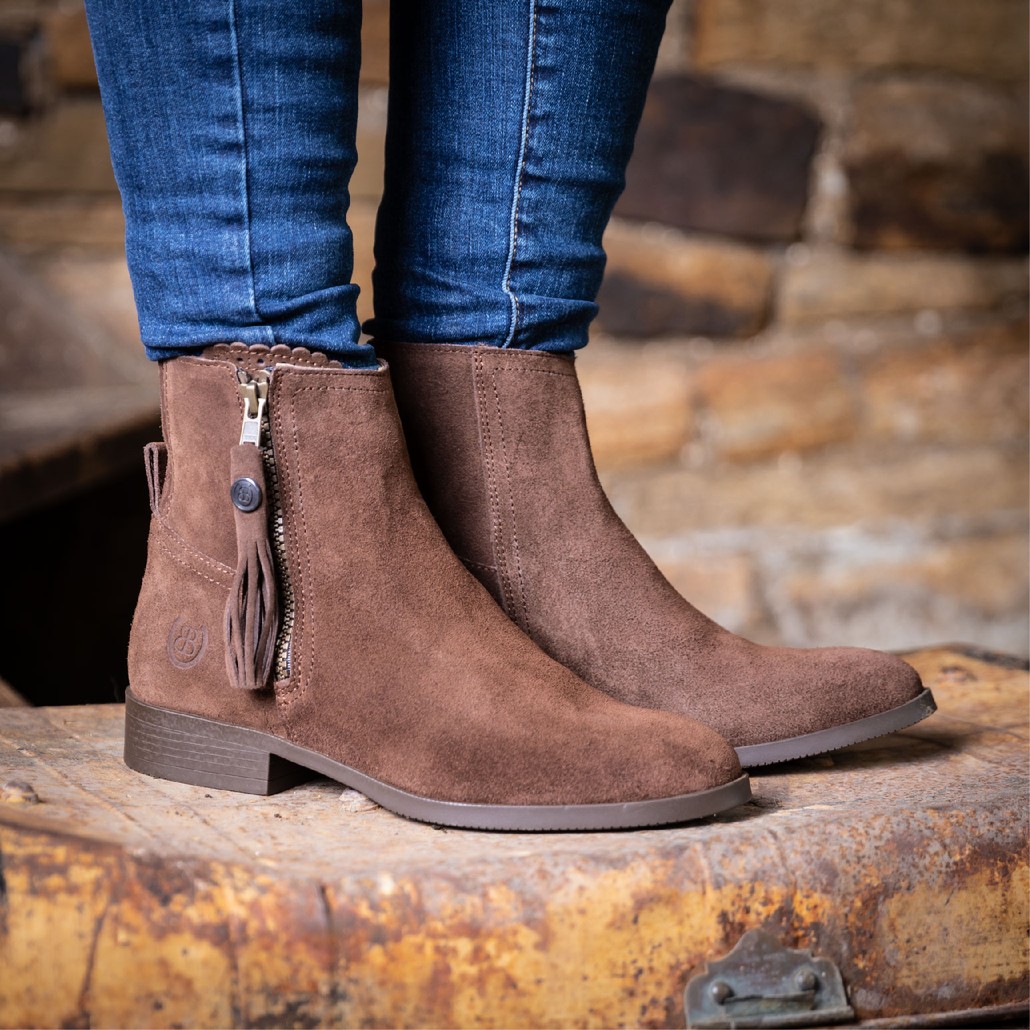 Country casual boots