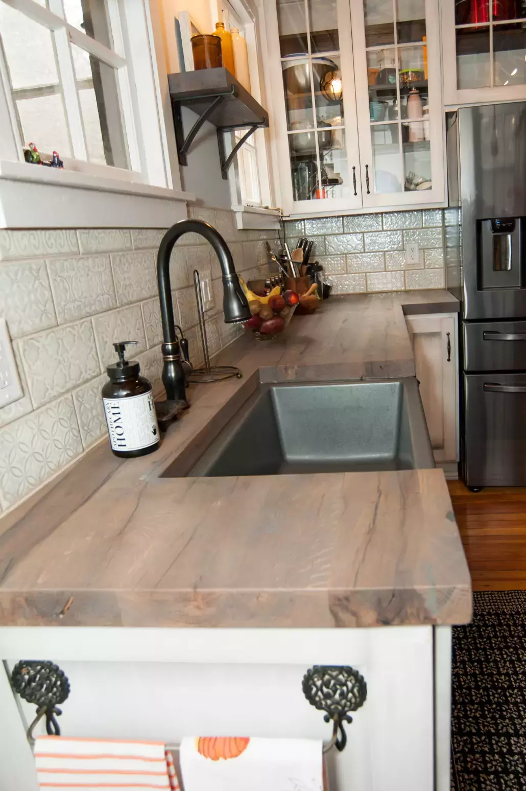 Rustic Craftsman Home Kitchen