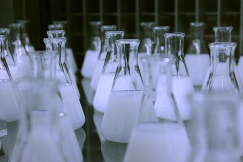 Blog 10 Ingredients To Avoid In Your Natural Hair Products