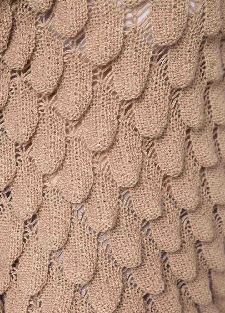 Wave Chunky Jumper in Camel