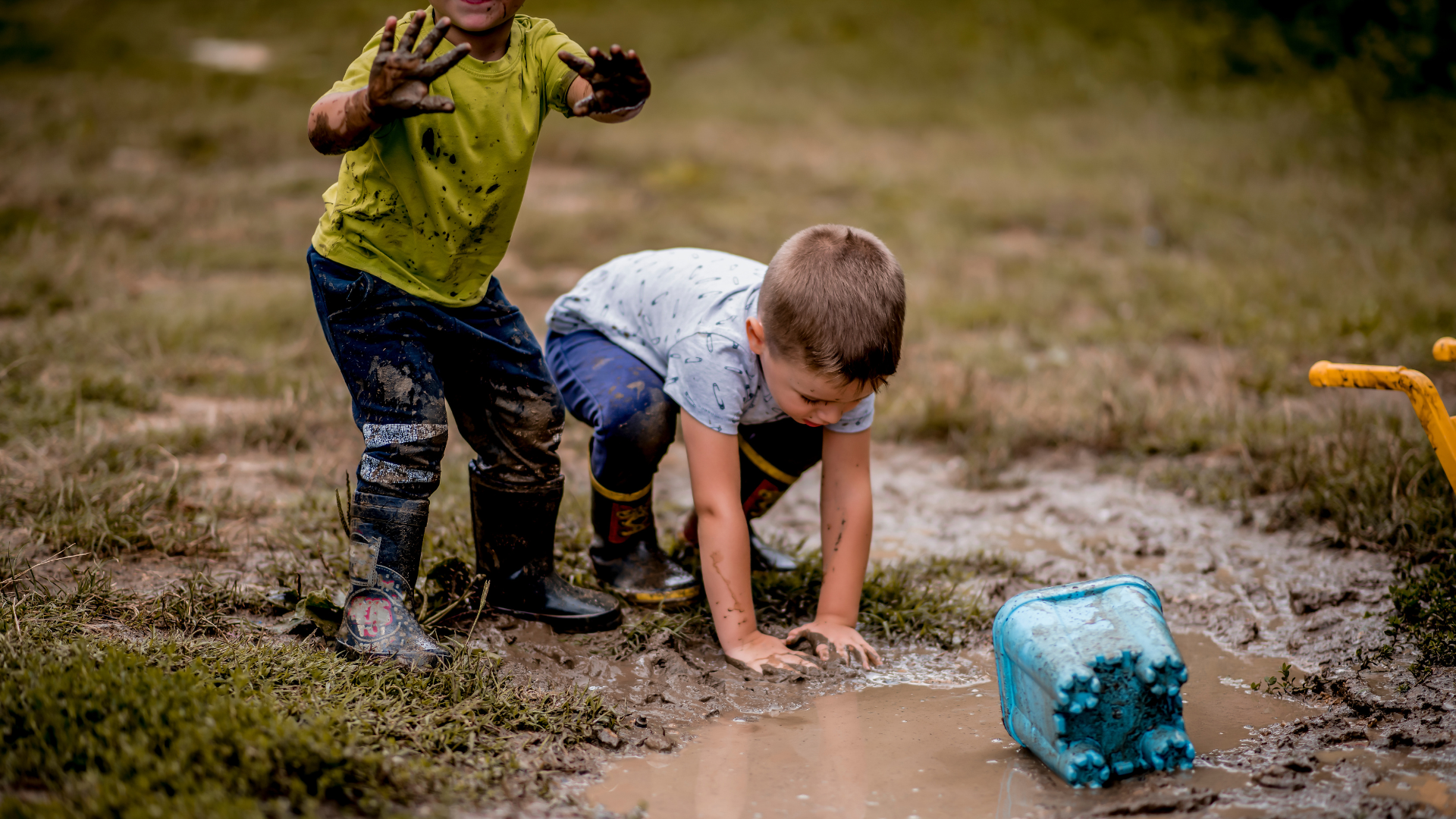 How to Remove Stains from Children's Clothes: Best Tips