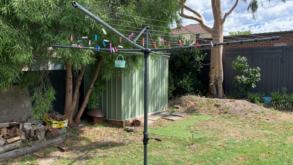 Best Clothesline for a Family of 4 in Australia