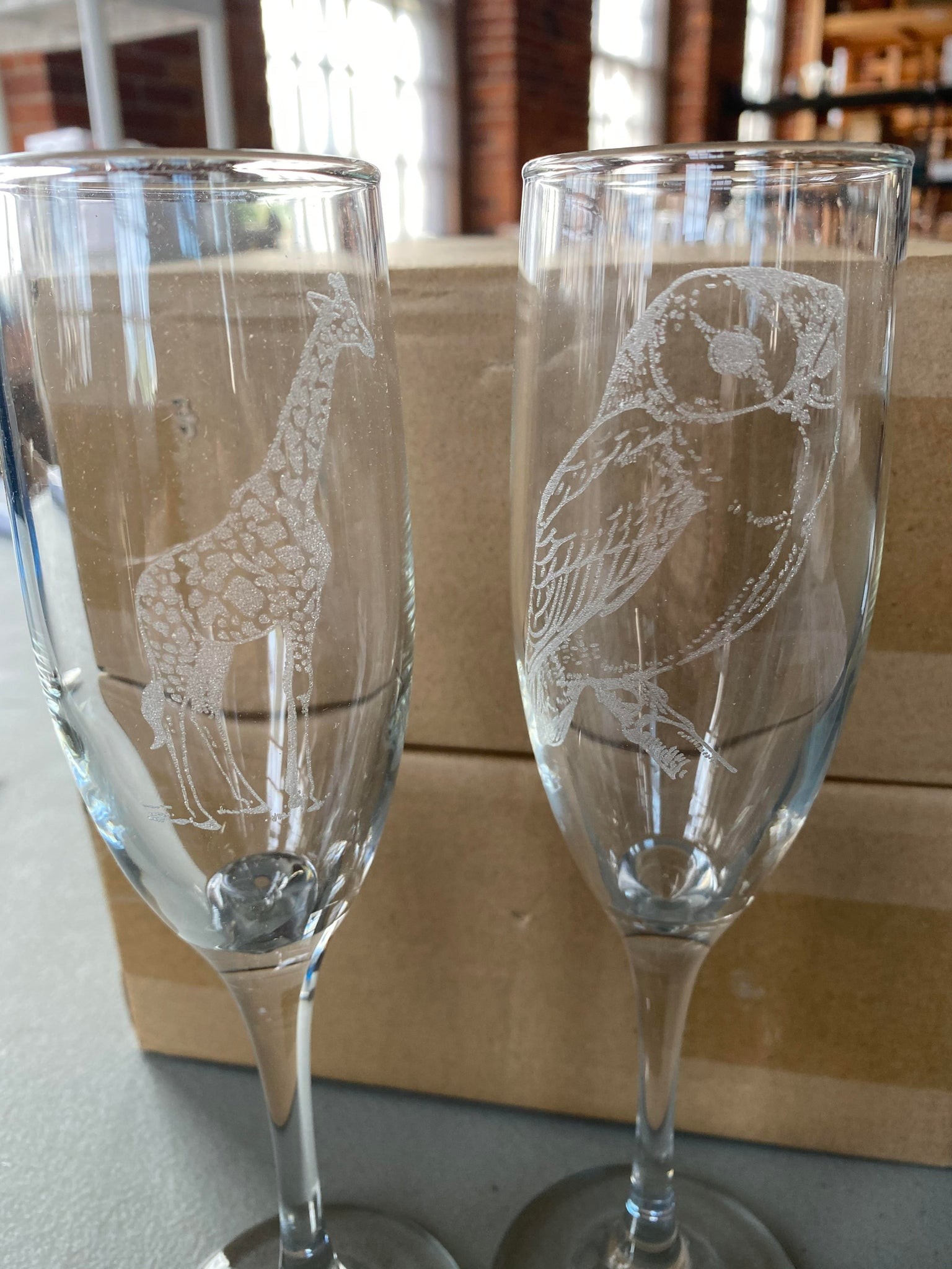 Set of 4 - Custom Engraved Champagne Glass, Bridal Party Champagne Flutes