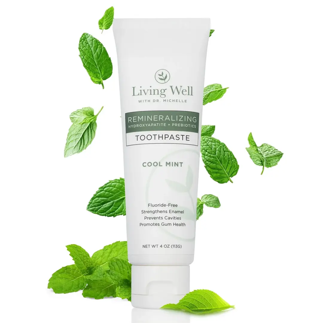 Fluoride-free remineralizing toothpaste with hydroxyapatite for enamel support, cool mint flavor