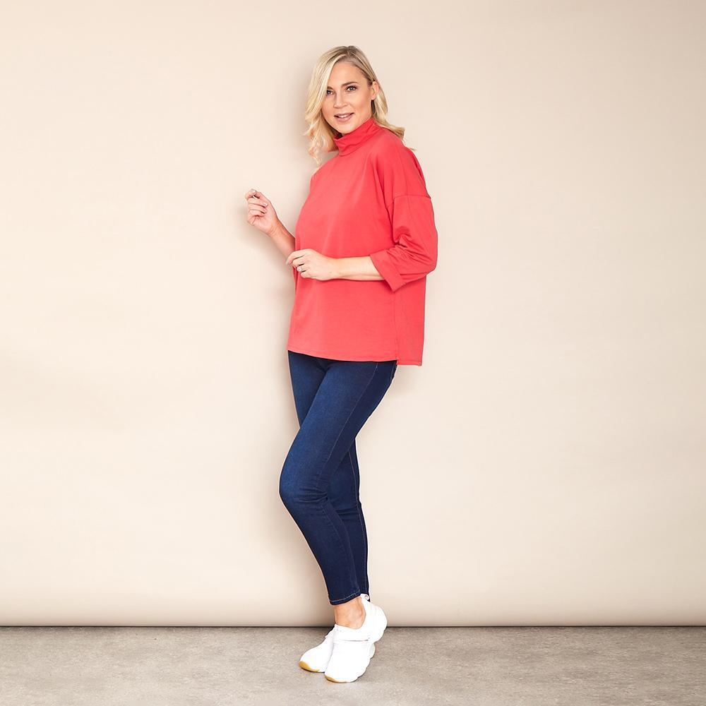 Gina Crew Neck (Hibiscus)