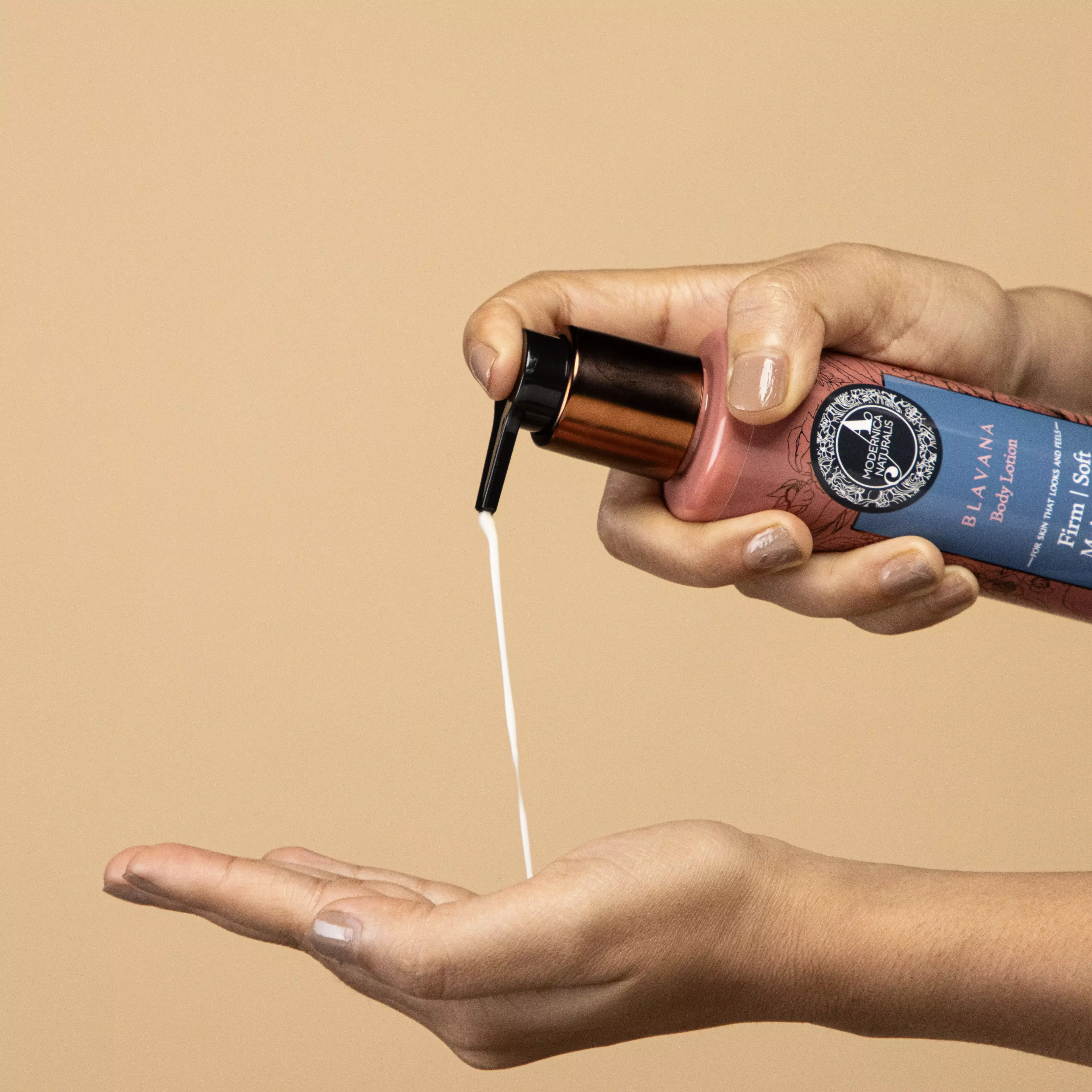 Women applying Blavana Body Lotion theayurvedaexperience