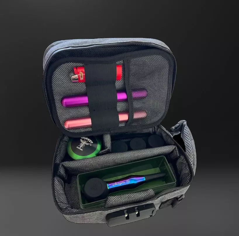 toke and lock stash case