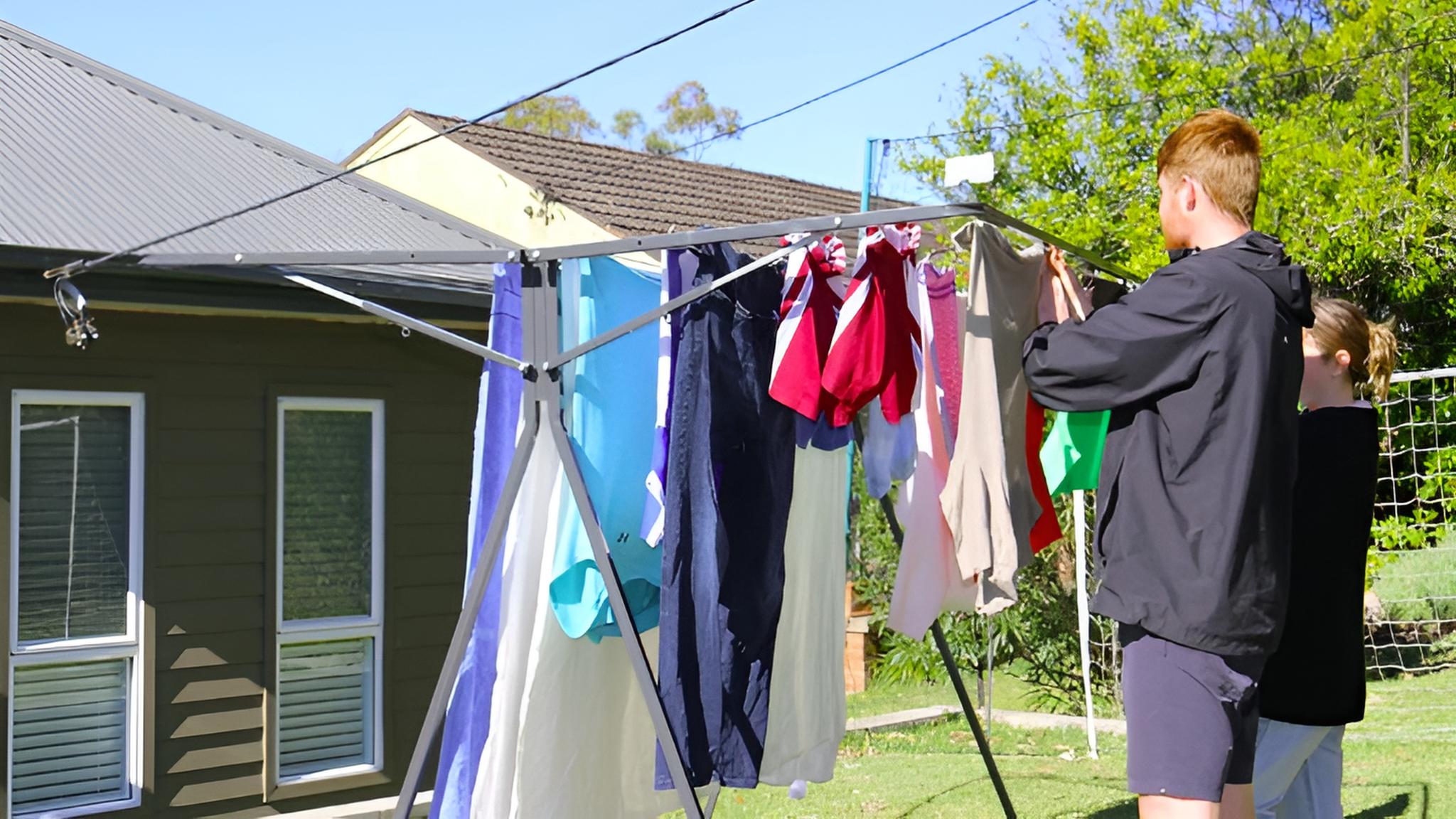 7 Exceptional Clothes Line on Wheels for Easy Laundry Drying