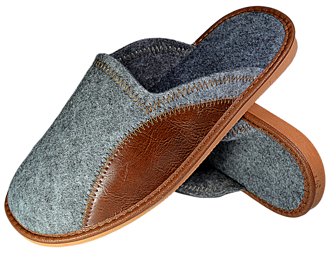 Carl - Indoor house slippers for men - Reindeer Leather