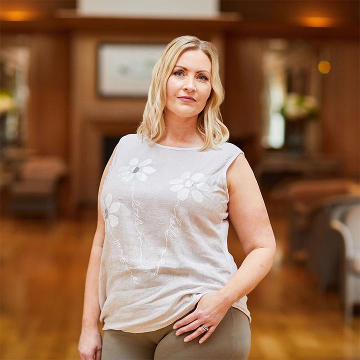 Laura Top (Beige)
