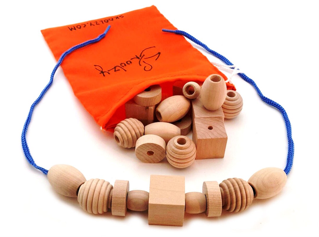 Wood beads colored ball lacing boxed développementenfant coordination 
