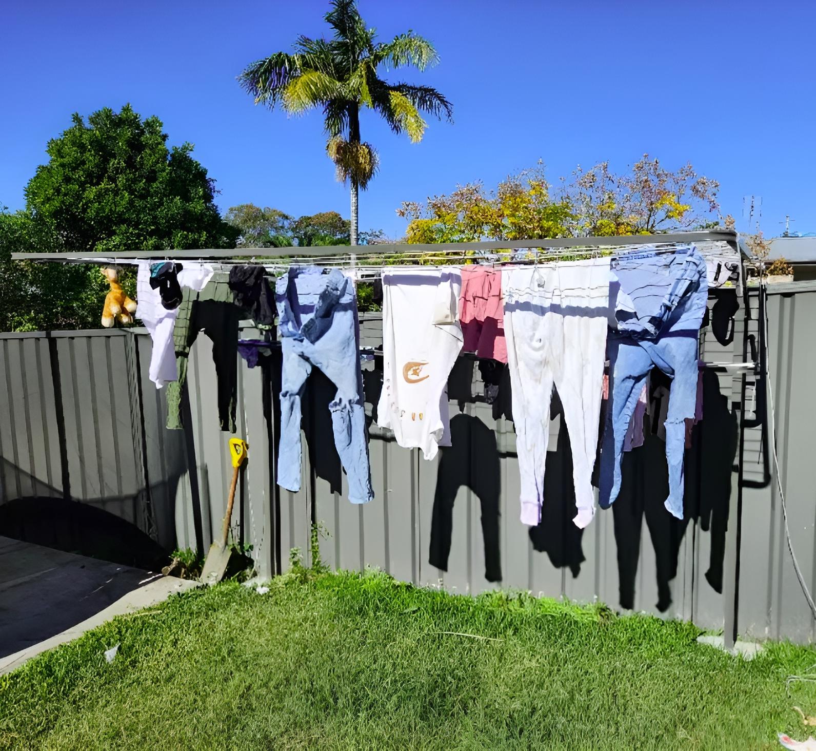 Clothesline for a Family of 3 4. Evaluating Materials and Longevity Galvanised Steel: The Rugged Choice