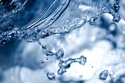 BLOG - How to Deal with Hard Water on Curly Hair – SWIRLYCURLY BLOG - How to Deal with Hard Water on Curly Hair – SWIRLYCURLY