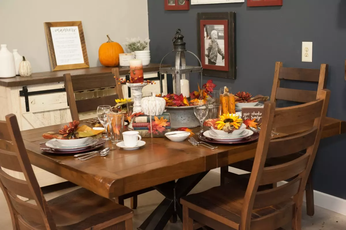 fall wood table decorations