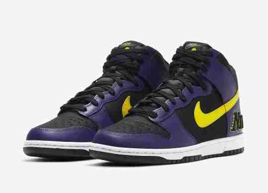 Nike Dunk EMB 