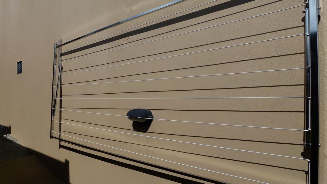 Top Wall-Mounted Clothes Line for Your Home