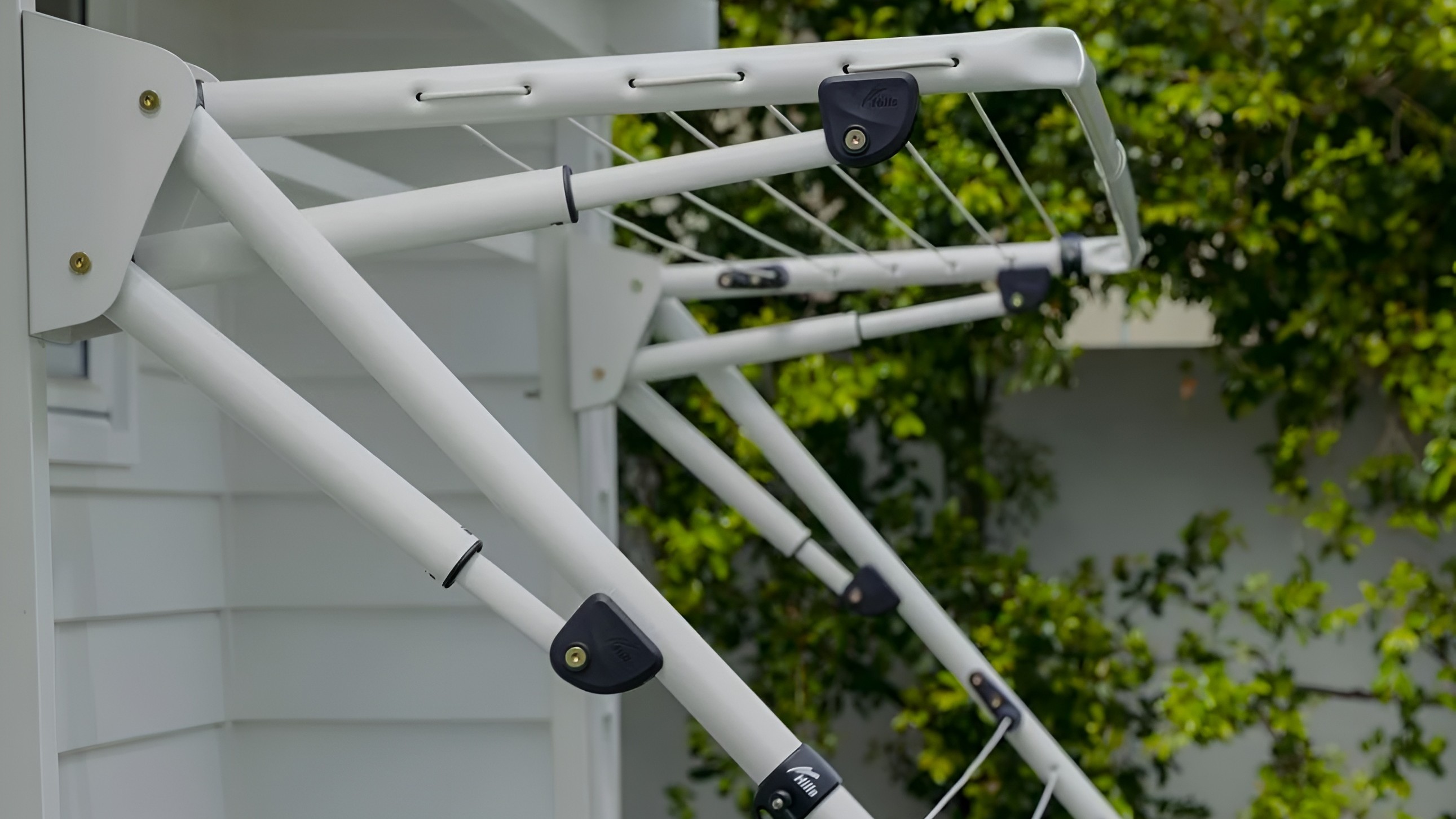 Wall Mounted Washing Line Versatility and Convenience
