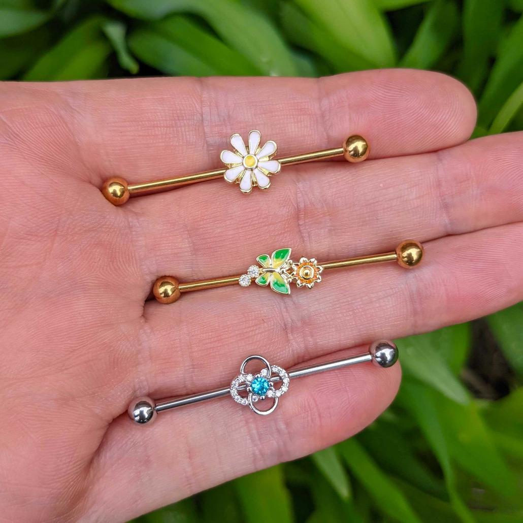 monthly club jewelry