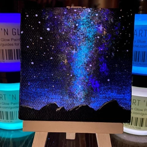 How to use Art 'N Glow's glow in the dark paint