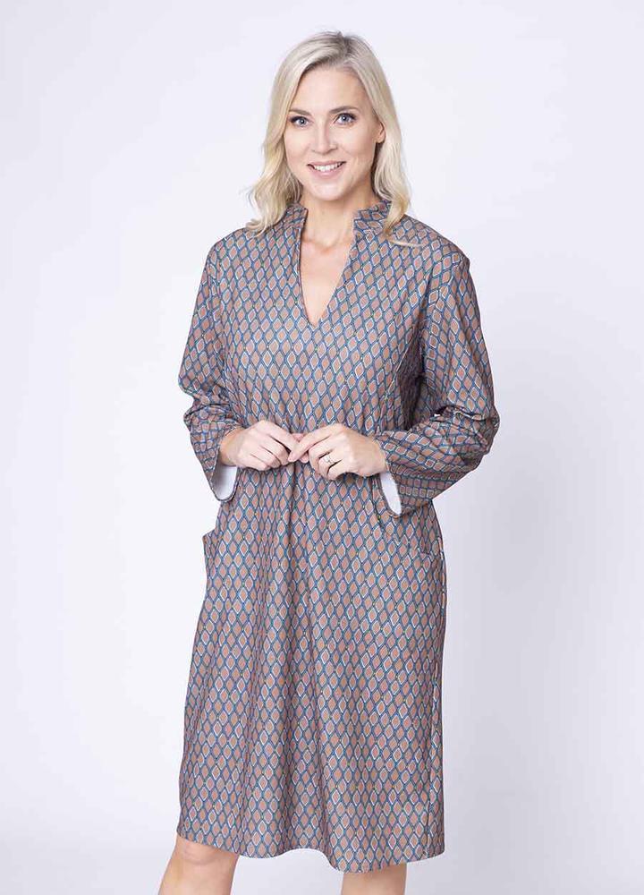 V Neck Diamond Pocket Dress in Camel