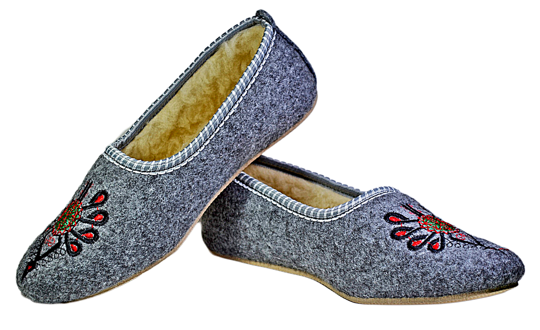 Amelia Cozy Felt Winter Shoes - Reindeer Leather