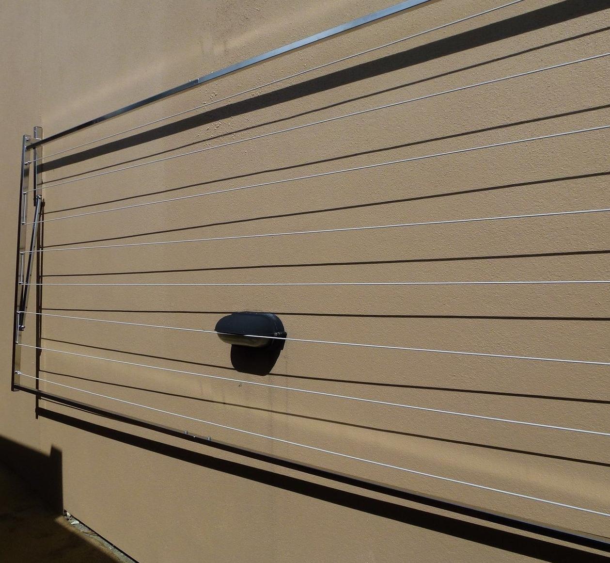 Folding Frame Clothesline 1. Advantages of Stainless Steel Clotheslines for Coastal Environments